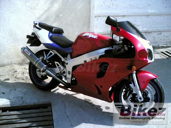 1996 Kawasaki ZX-7R Ninja photo